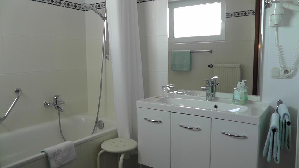 באד מינסטראייפל Hotel Kurhaus Uhlenberg מראה חיצוני תמונה